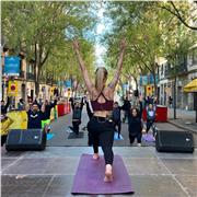 El yoga y dinámico, divertido, energético y actualizado!